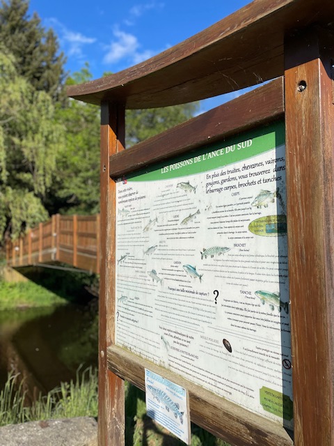 location vacances haute loire pêche
